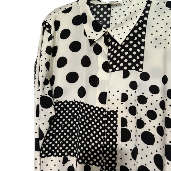 Calvin Klein XL polka dot button down blouse. Excellent condition. like New. - Picture 5 of 7